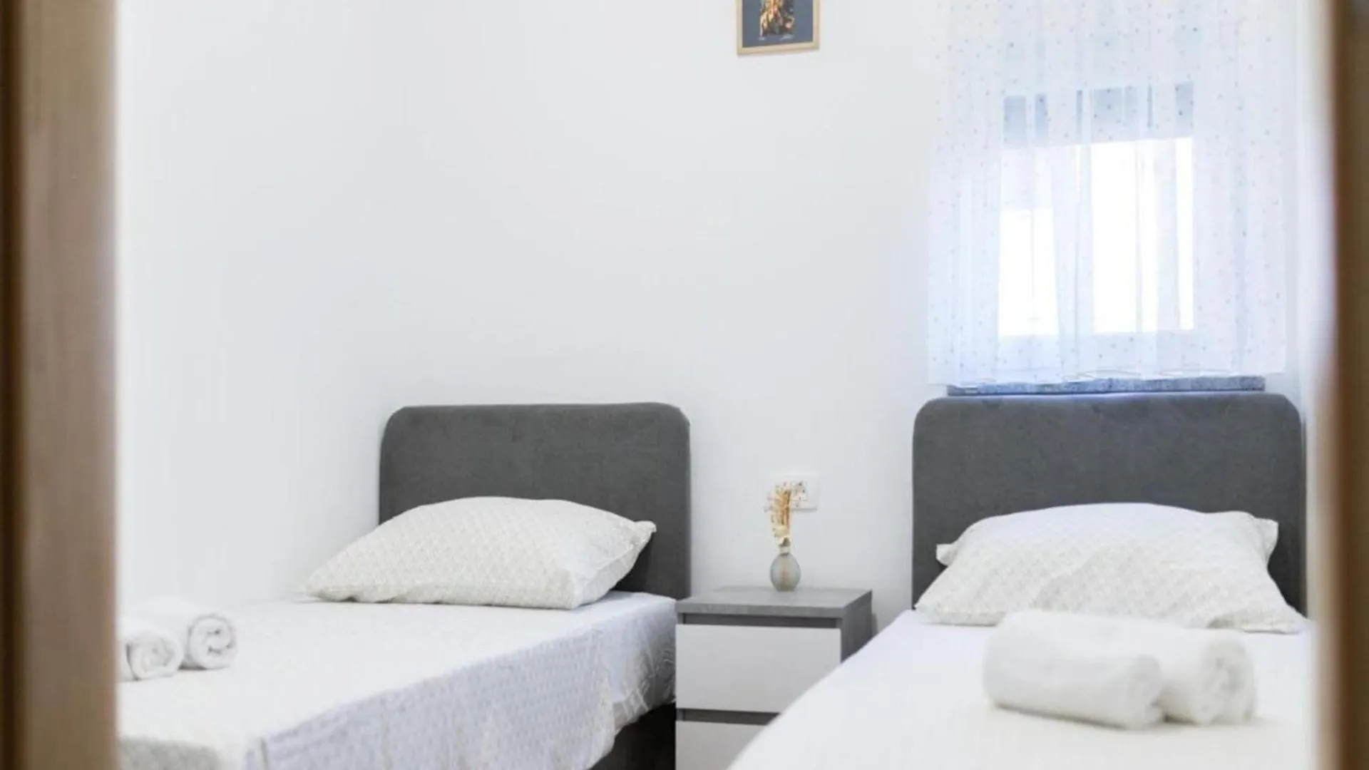 Mihael Holiday House - Three Bedroom Holiday Home With Jacuzzi ザダル